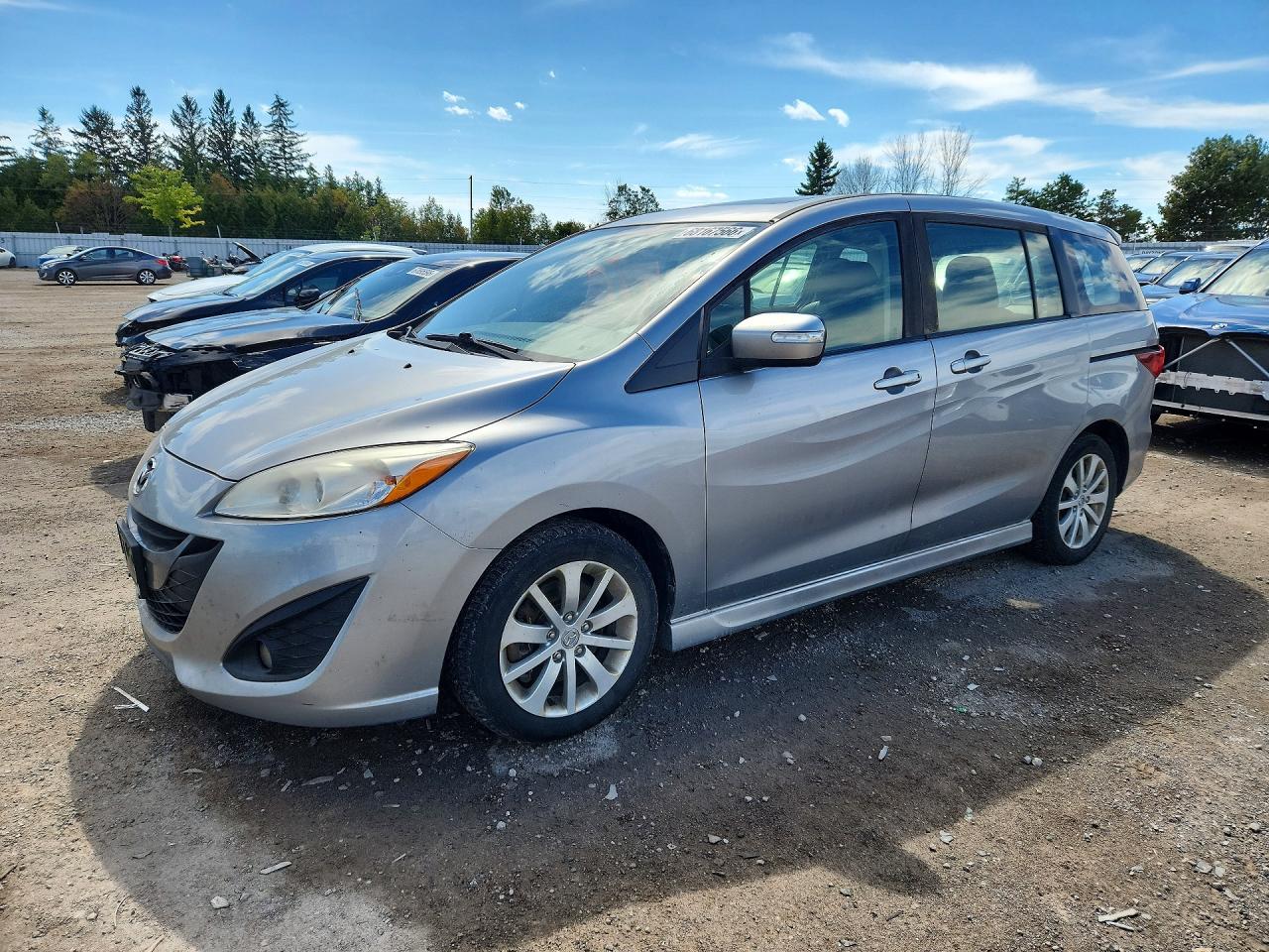 2017 MAZDA 5 — Front 3/4