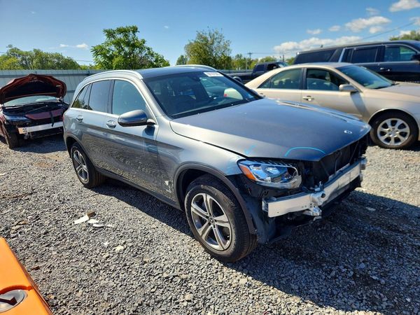 2019 MERCEDES-BENZ GLC GLC 300-4M