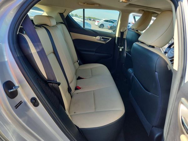 2014 LEXUS CT 200h