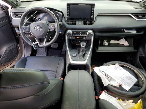 2022 TOYOTA RAV4 XSE