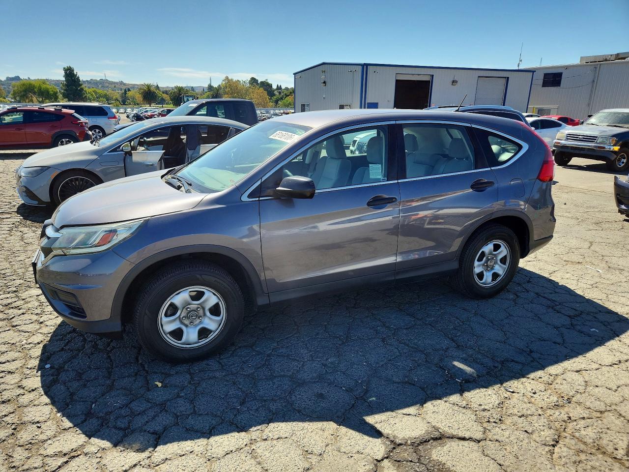 2015 HONDA CRV LX — Front 3/4