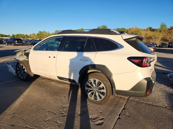 2024 SUBARU OUTBACK Touring