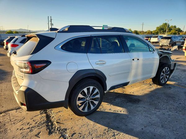 2024 SUBARU OUTBACK Touring