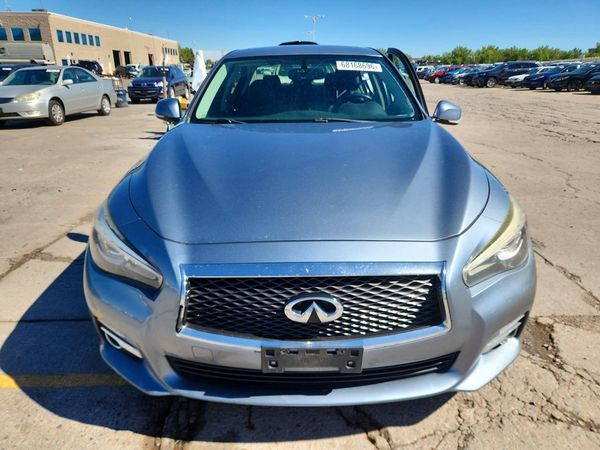2016 INFINITI Q50