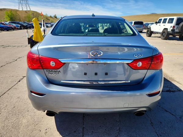 2016 INFINITI Q50
