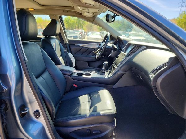 2016 INFINITI Q50
