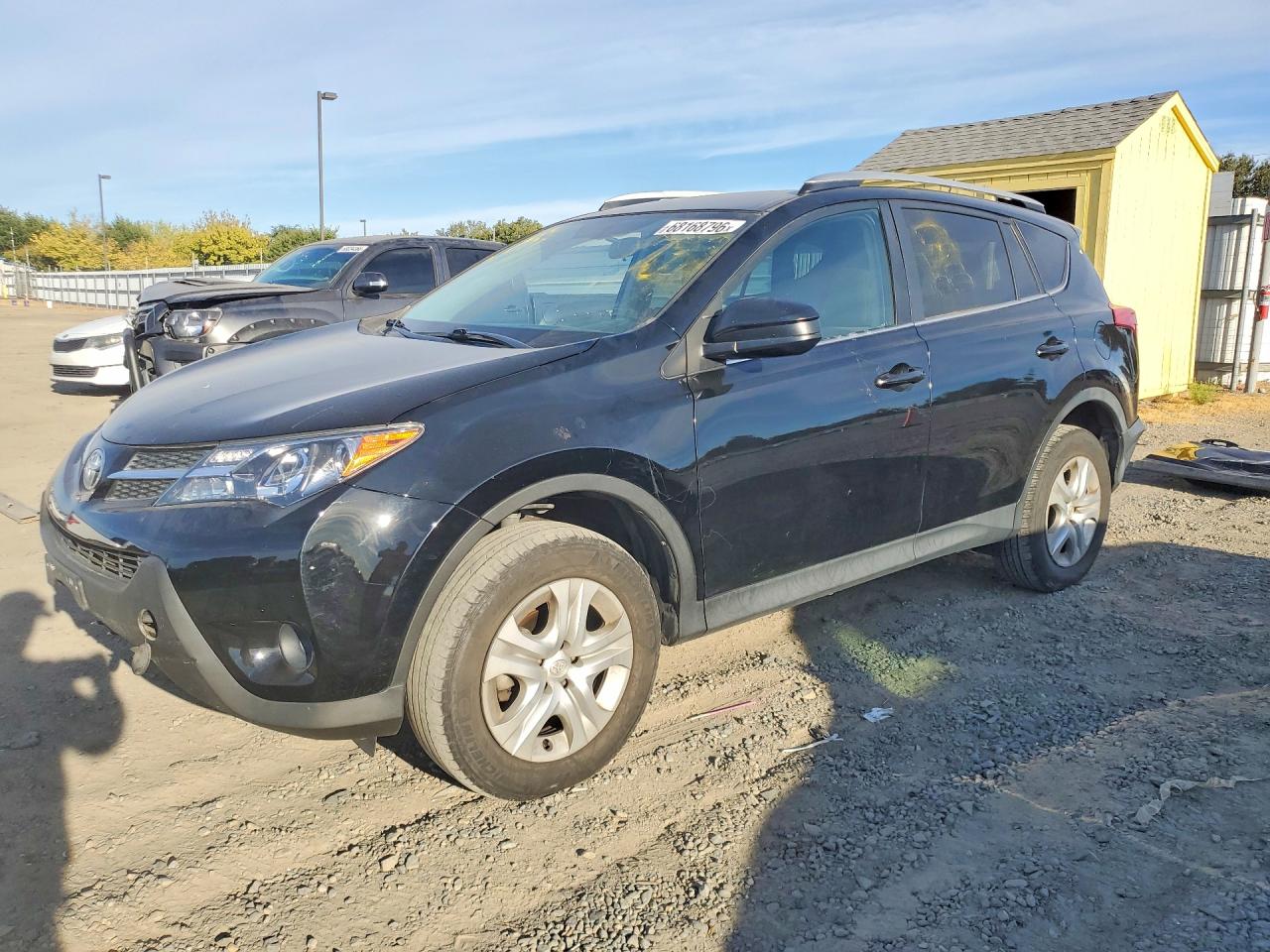 2014 TOYOTA RAV4 Standard — Front 3/4