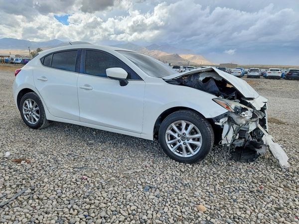2015 MAZDA 3 Sport/GX — Passenger 3/4