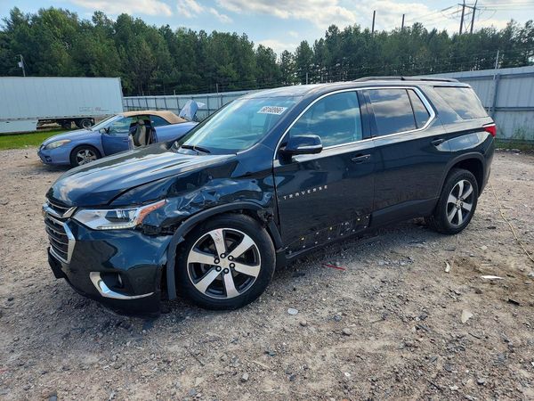 2020 CHEVROLET TRAVERSE LT — Front 3/4