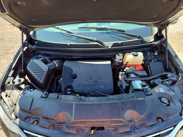 2020 CHEVROLET TRAVERSE LT — Engine bay