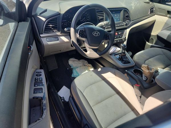 2017 HYUNDAI ELANTRA