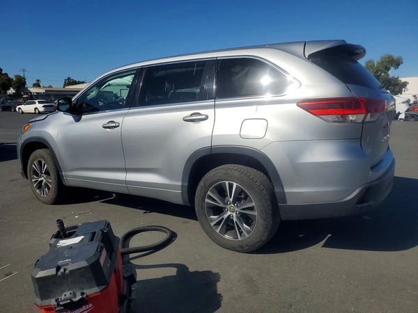 2018 TOYOTA HIGHLANDER