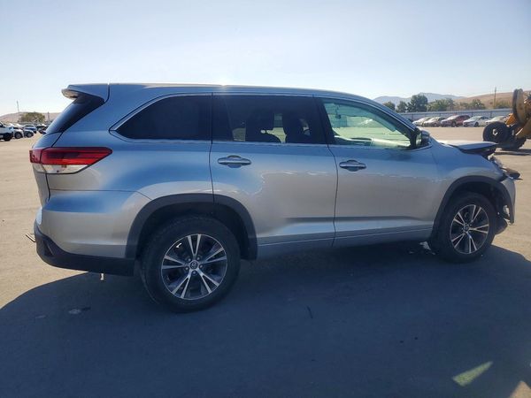 2018 TOYOTA HIGHLANDER