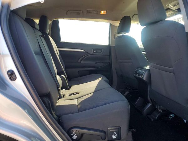 2018 TOYOTA HIGHLANDER