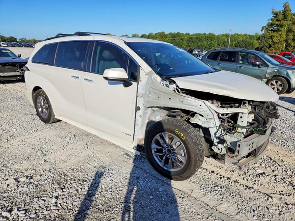 2021 TOYOTA SIENNA