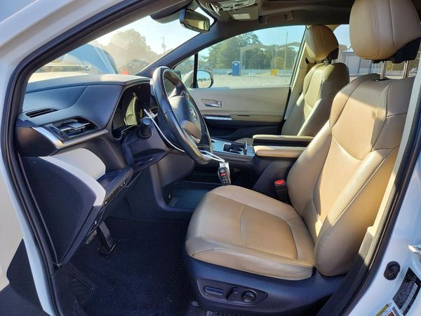 2021 TOYOTA SIENNA