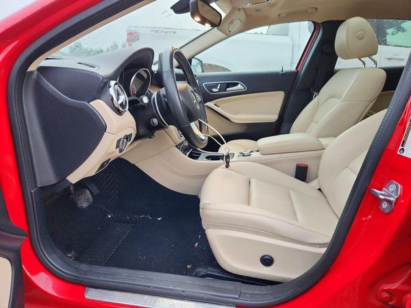 2019 MERCEDES-BENZ GLA