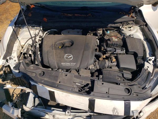 2016 MAZDA 6 — Engine bay