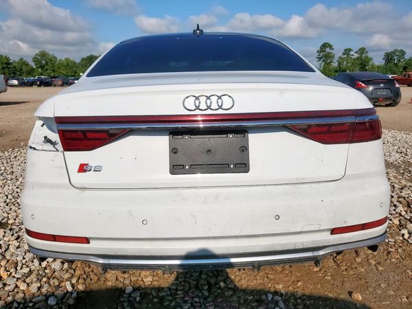 2023 AUDI S8 quattro