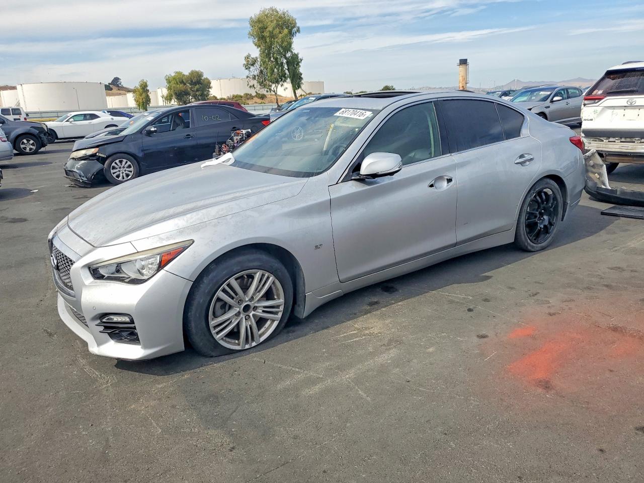 2015 INFINITI Q50 — Front 3/4