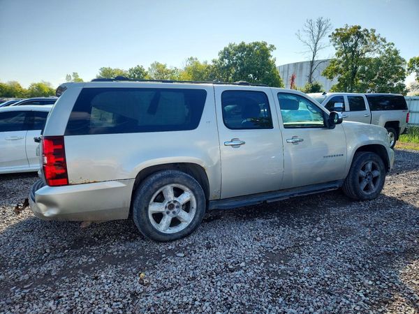 2013 CHEVROLET SUBURBAN LT