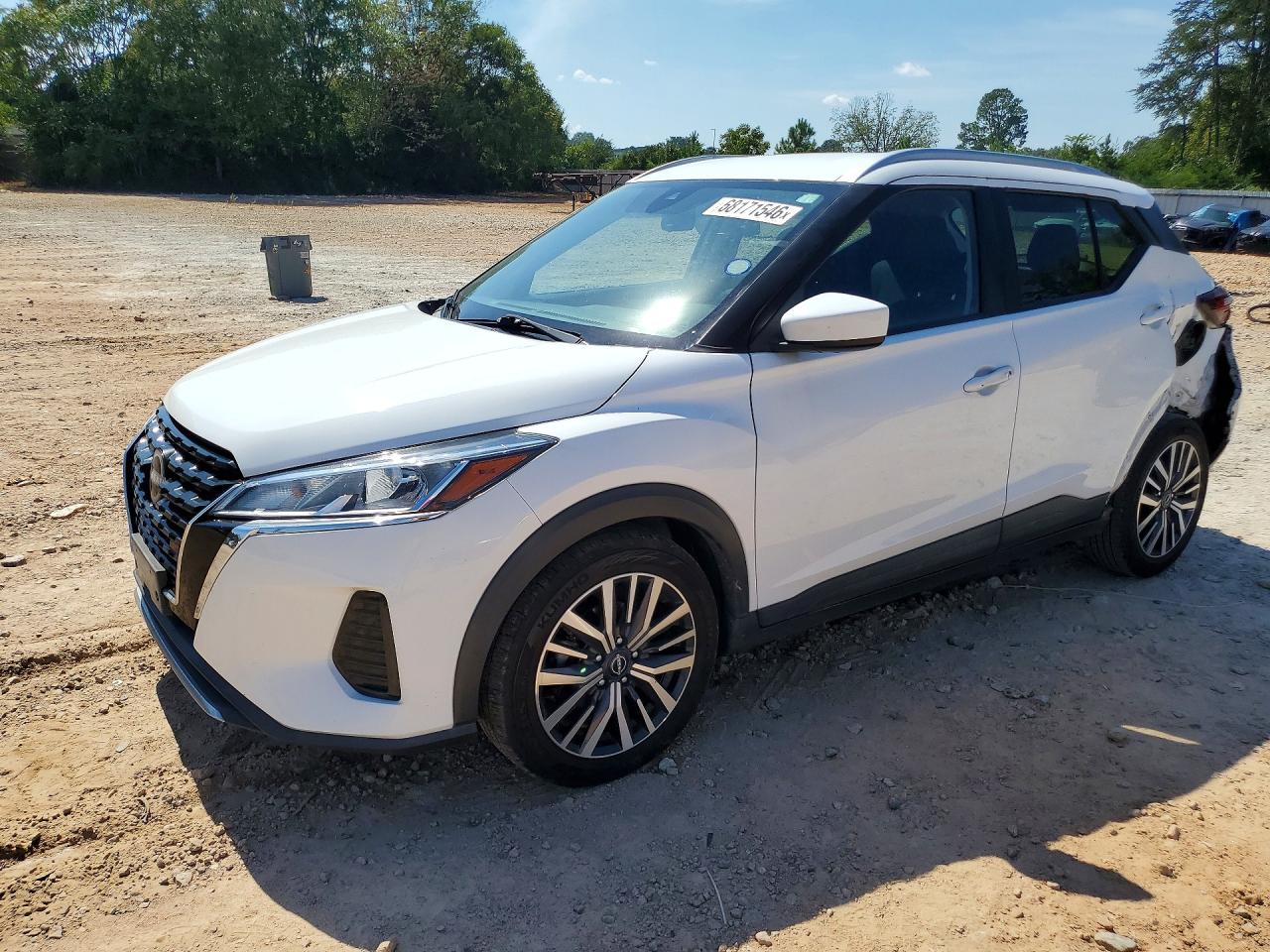 2022 NISSAN KICKS