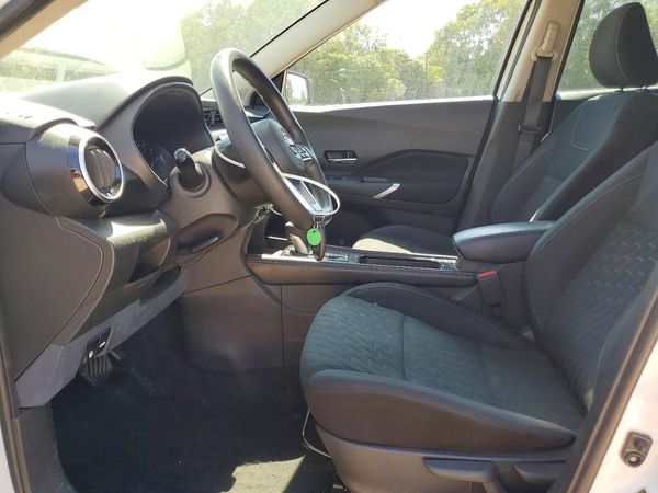2022 NISSAN KICKS