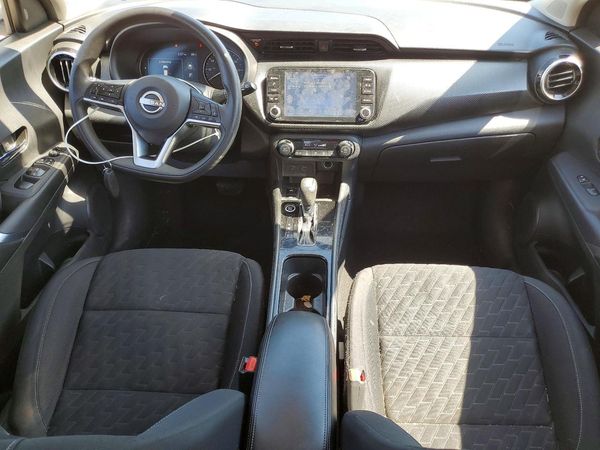 2022 NISSAN KICKS