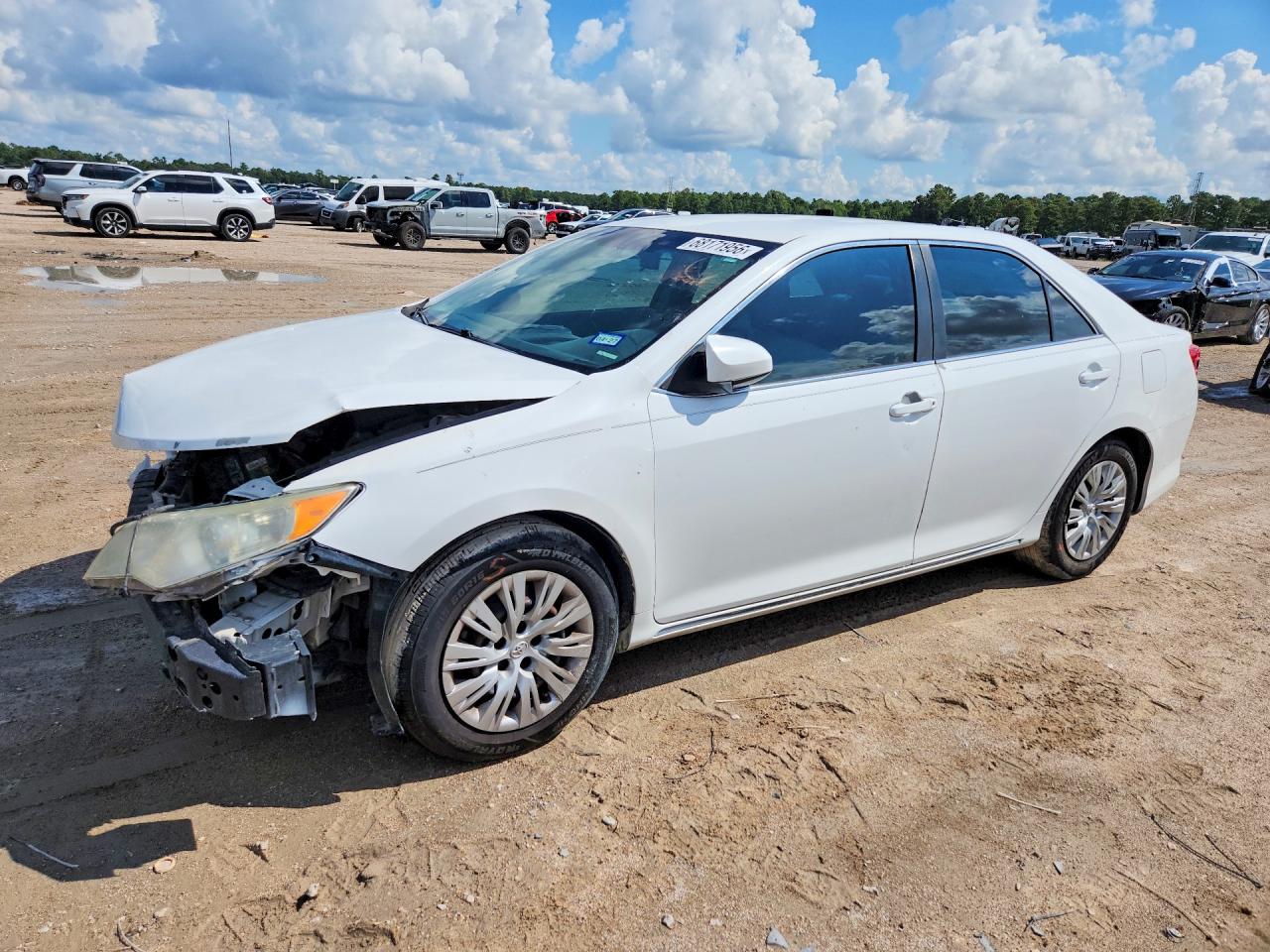 2014 TOYOTA CAMRY
