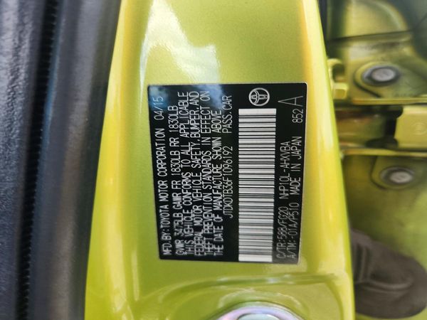 2015 TOYOTA PRIUS — VINS