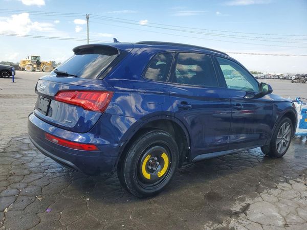 2019 AUDI Q5 quattro Prestige