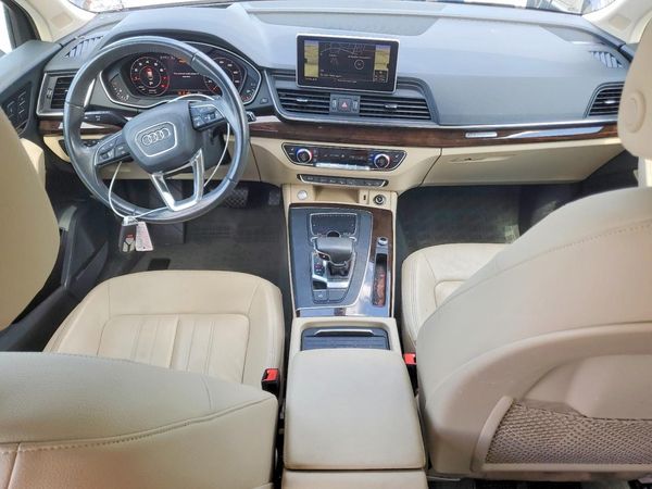 2019 AUDI Q5 quattro Prestige