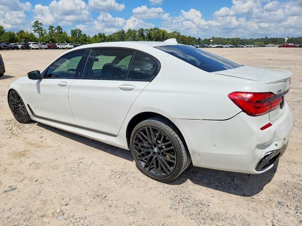 2017 BMW 740