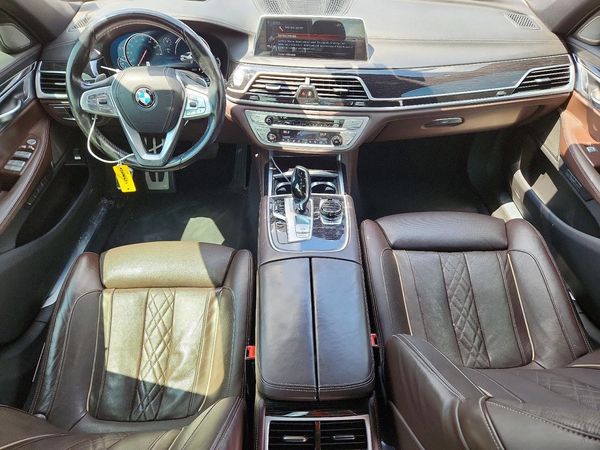 2017 BMW 740