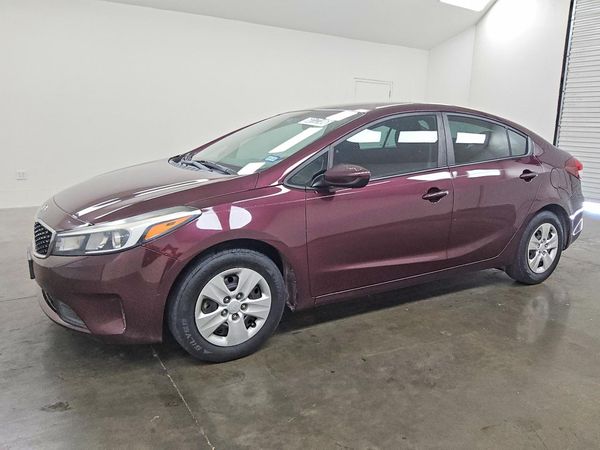 2017 KIA FORTE — DSFA — Front 3/4