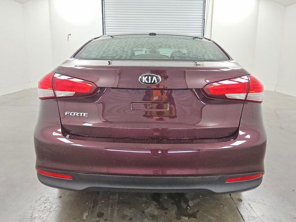 2017 KIA FORTE LX Base — DIRR