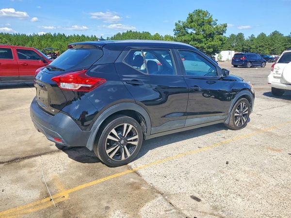 2018 NISSAN KICKS
