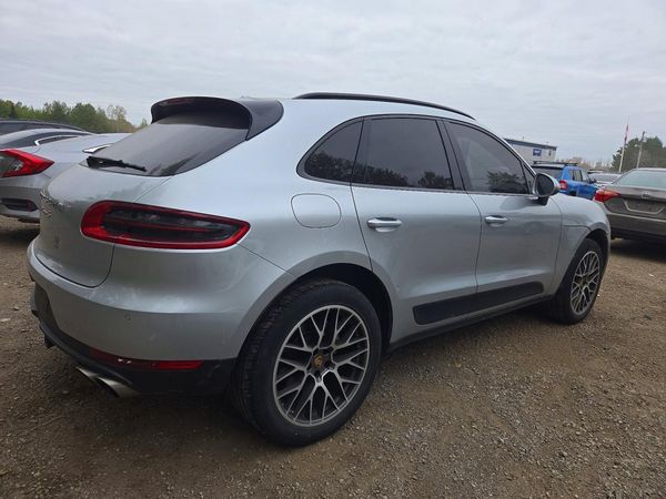 2017 PORSCHE MACAN — PSRA