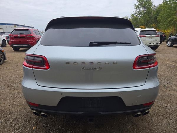 2017 PORSCHE MACAN — DIRR