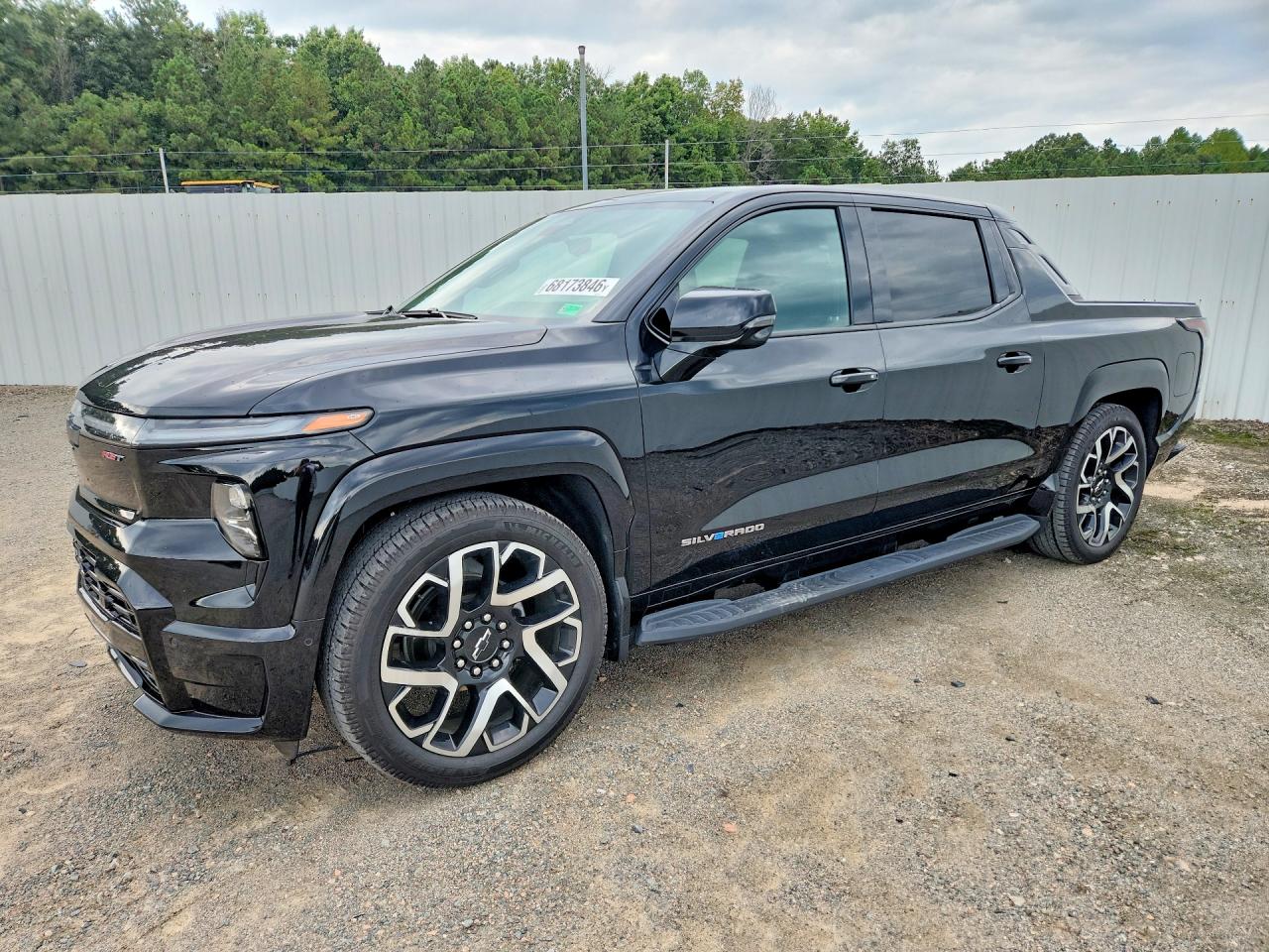 2025 CHEVROLET SILVERADO 3SP RST — Front 3/4