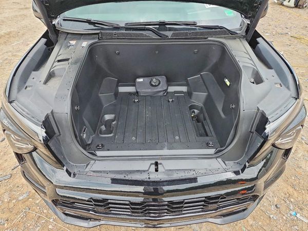 2025 CHEVROLET SILVERADO 3SP RST — Engine bay