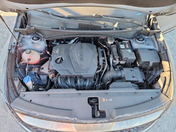 2023 KIA SPORTAGE EX — Engine bay