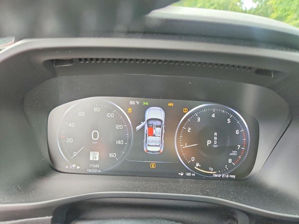 2019 VOLVO XC40 — ODOM