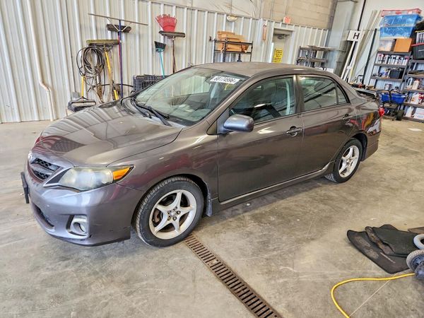 2013 TOYOTA COROLLA
