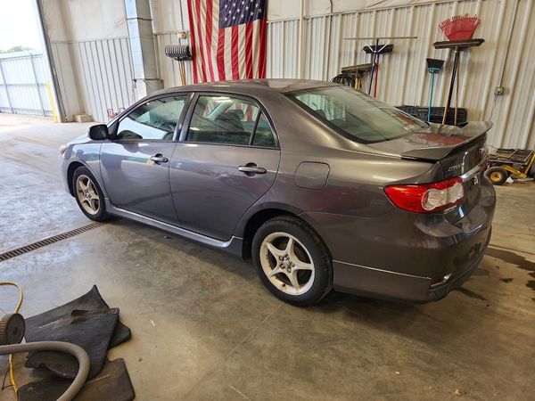 2013 TOYOTA COROLLA