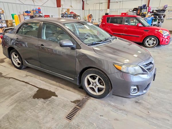 2013 TOYOTA COROLLA