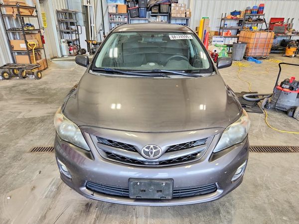 2013 TOYOTA COROLLA