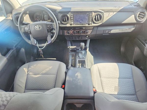 2022 TOYOTA TACOMA SR5