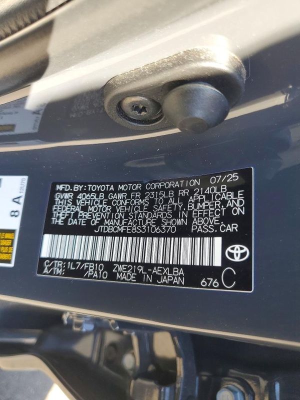 2025 TOYOTA COROLLA LE, XLE, SE — VINS
