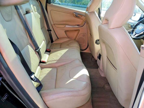 2014 VOLVO XC60